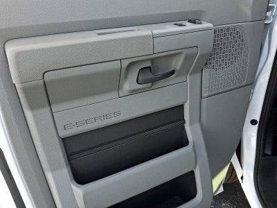 2023 Ford E-Series Cutaway E-350 SRW 138" WB