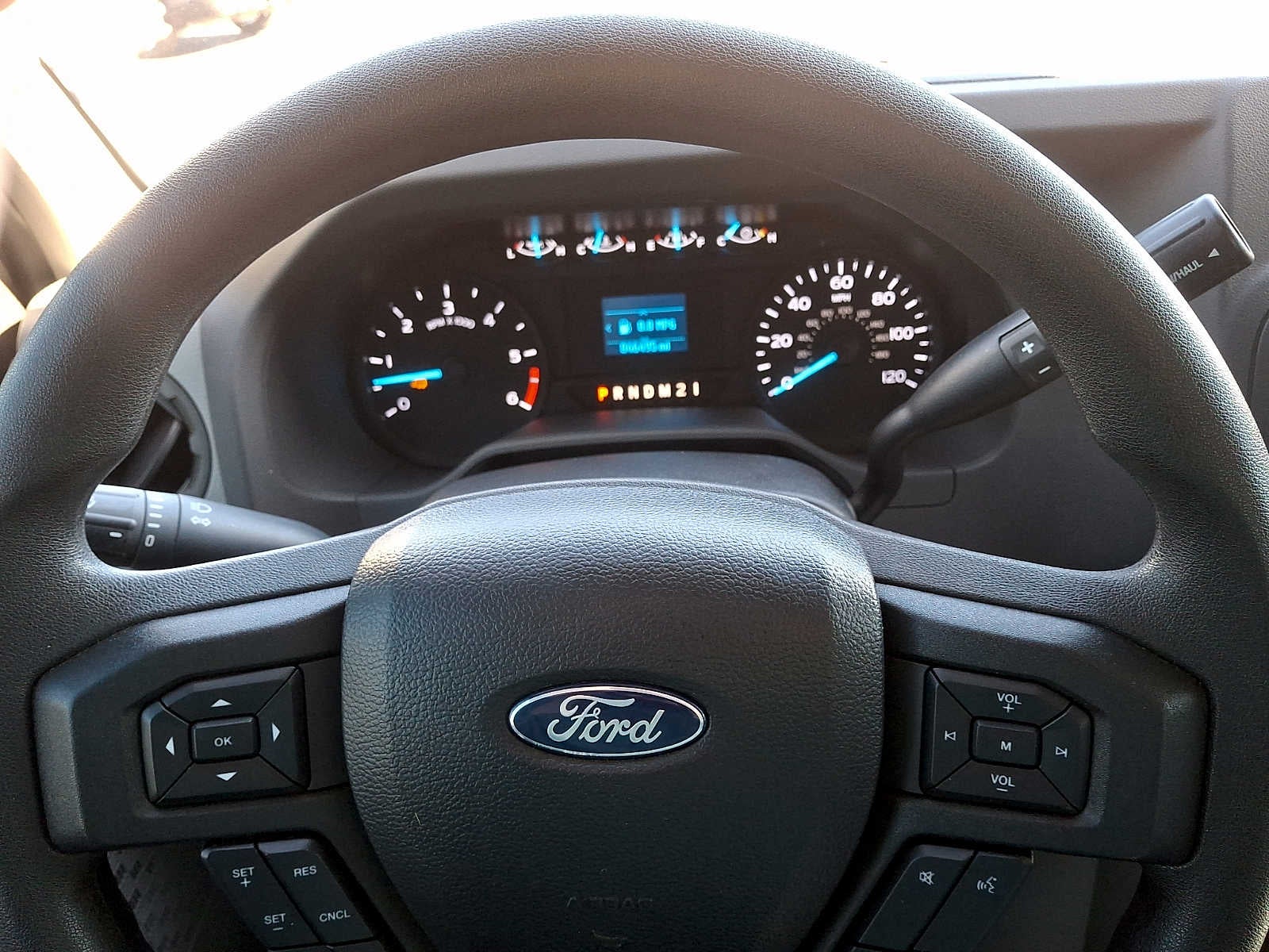 2023 Ford E-Series Cutaway E-350 SRW 138" WB