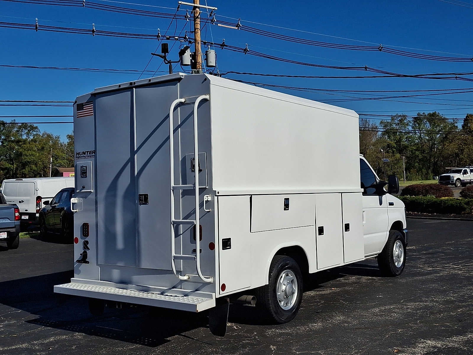 2023 Ford E-Series Cutaway E-350 SRW 138" WB