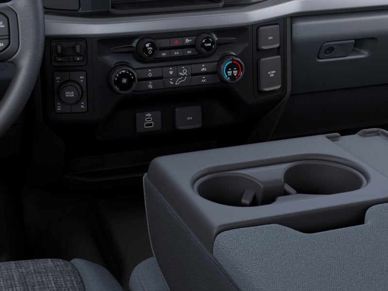 2027 Ford Super Duty F-350 SRW F-350® XLT